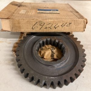 GM NOS Main Shaft Gear #692644 Fuller #16752